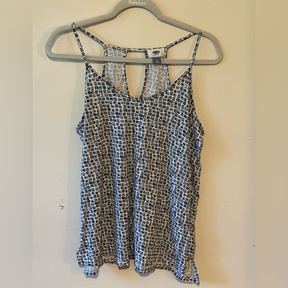Old Navy White & Black Patterned Tank Top Woman's Size Medium Graphic Print